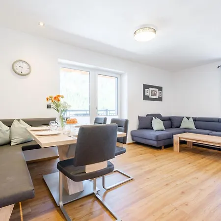 Rossbrand Und Tauern-blick