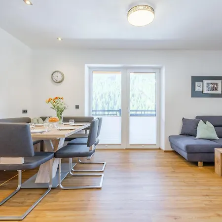 Rossbrand Und Tauern-blick アパート