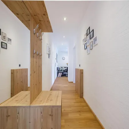 Rossbrand Und Tauern-blick Appartement