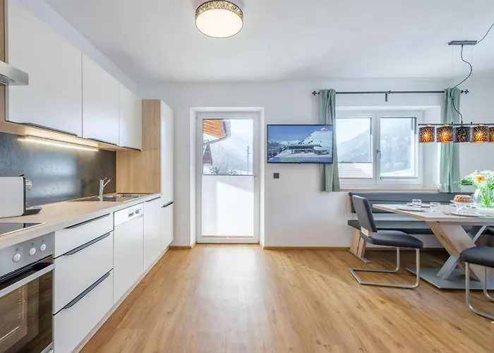 Rossbrand Und Tauern-blick